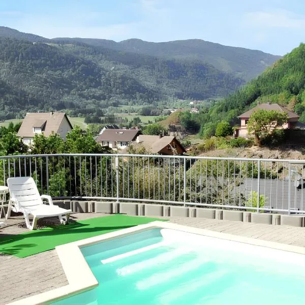 Appartement de 2 chambres avec piscine partagee jardin amenage et wifi a Oderen, hotel i Oderen