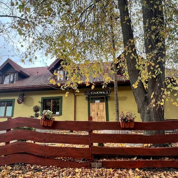 Zajazd Gajówka, hotel v destinácii Zwierzyniec