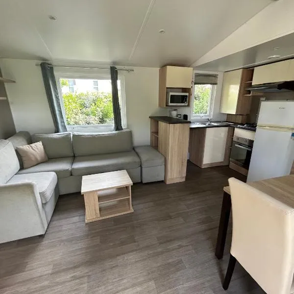Mobilhome les 3C de mimizan – hotel w mieście Mimizan