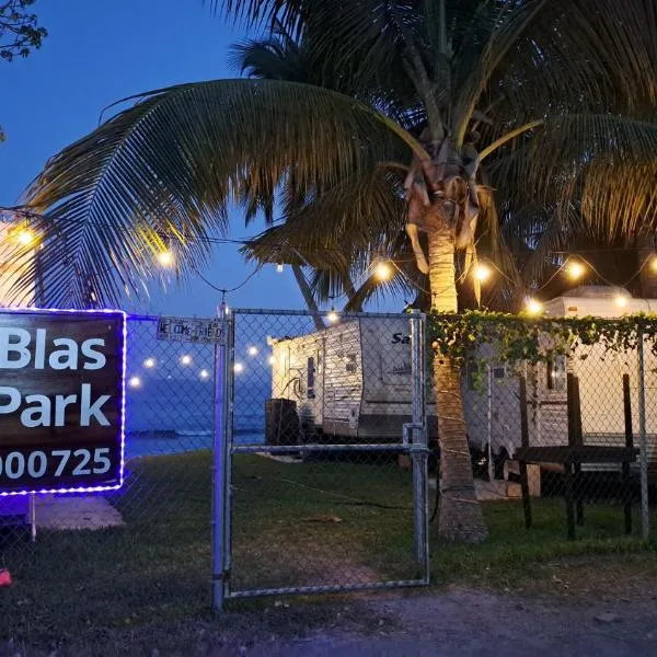 San Blas RV Park Frente al mar, hotel v mestu Matanchén