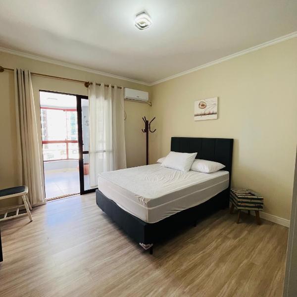APARTAMENTO EM MEIA PRAIA ITAPEMA 3 QUARTOs