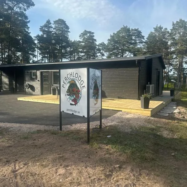 Perchlodge, hotel v destinaci Mönsterås
