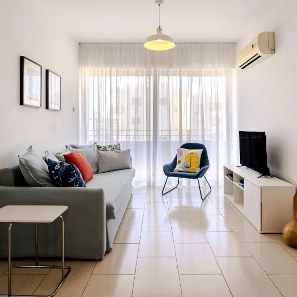 Athina Mackenzie 2 Bedroom Flat with Pool, hotel a Tersephanou