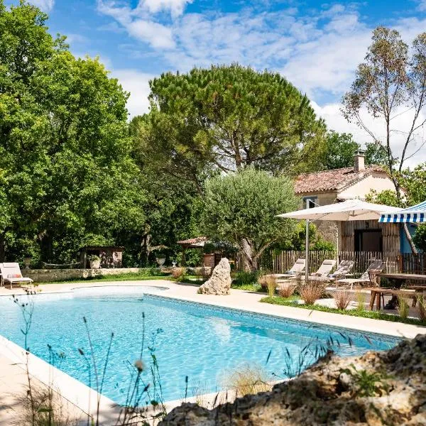 Domaine La Védence - Le Mas Gascon et sa villa - résidence privée avec spa et piscine, hotel en Marsolan