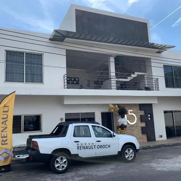 Tapachula में, होटल 15 AVENIDA