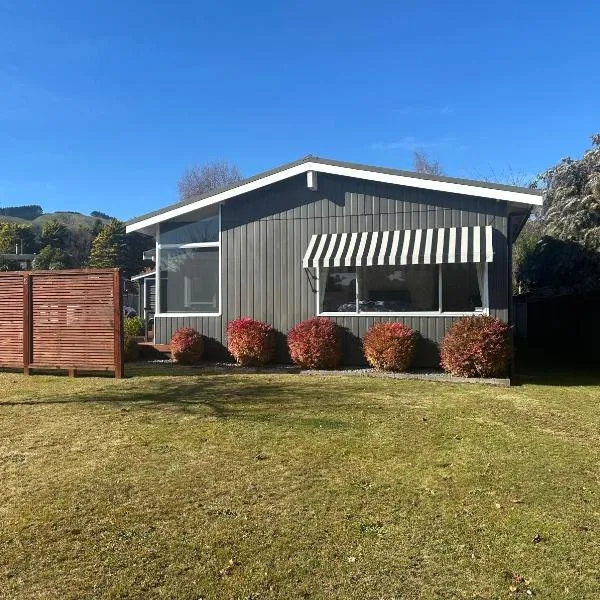 Yasmin Cottage, hotel in Kinloch