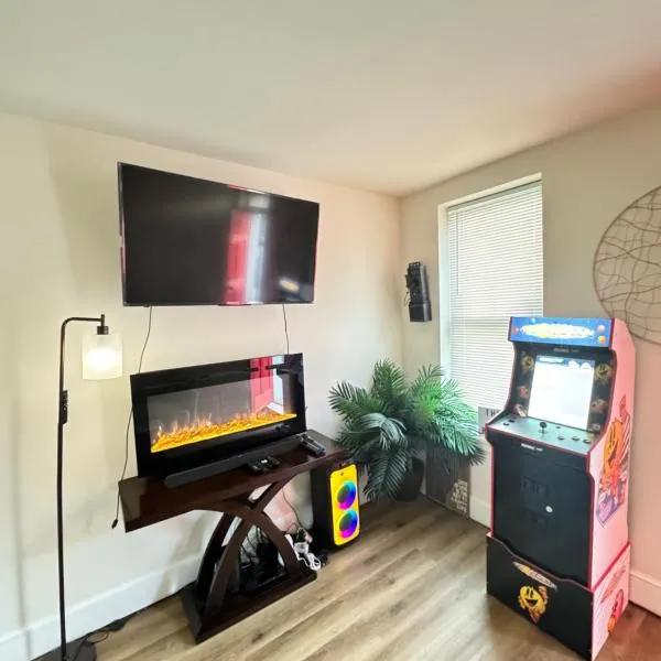 Downtown Home - Close to Topgolf, Ravens Stadium, Orioles Park, UM Baltimore, hotel v destinaci Baltimore