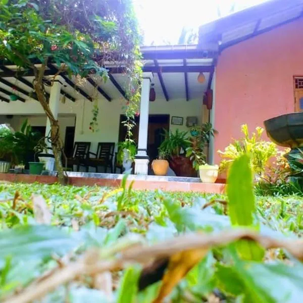Mango Villa - Panama Near Arugam Bay, hotel v destinaci Panama