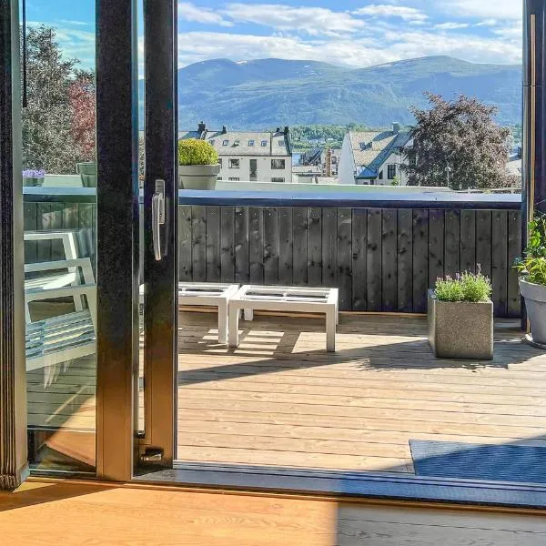 2 Bedroom Gorgeous Apartment In Ålesund, hotel en Ålesund