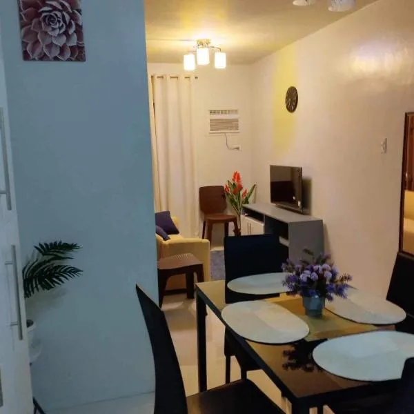 Travel and Lodge Palawan, מלון בפוארטו פרינססה