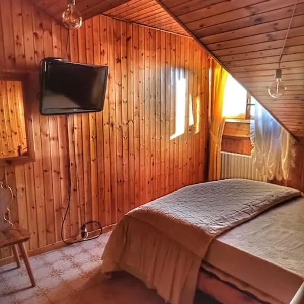La piccola Baita, khách sạn ở Folignano