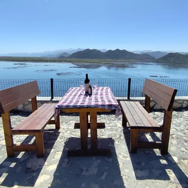 Bobija Village Skadar lake, hôtel à Karuč