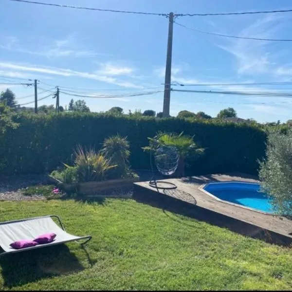 Maison 3 chambres, piscine, hotel v destinaci Tonneins
