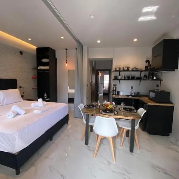 Melina's Urban Luxury Apt in Chania centre, hotel in Chania Town