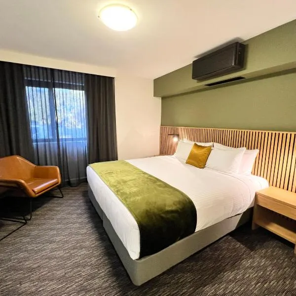 Mill Hotel Milperra Panania, hotel a Glenfield