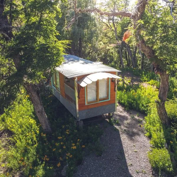 Casa Calvé tiny house en el bosque Vista a la montaña temporada Chapelco, hotel em San Martín de los Andes