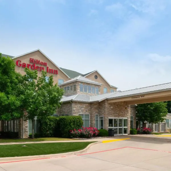 Hilton Garden Inn Denton、デントンのホテル