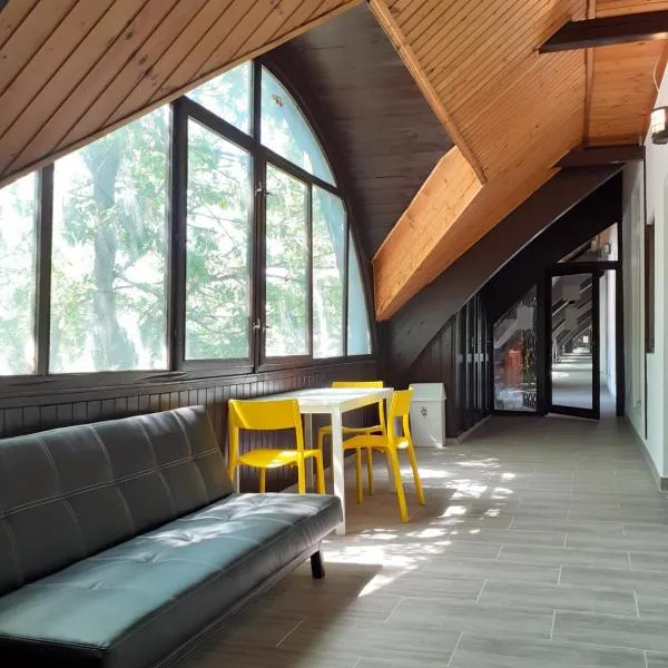 Ecostel Summer Hostel, hotel v Siofoku