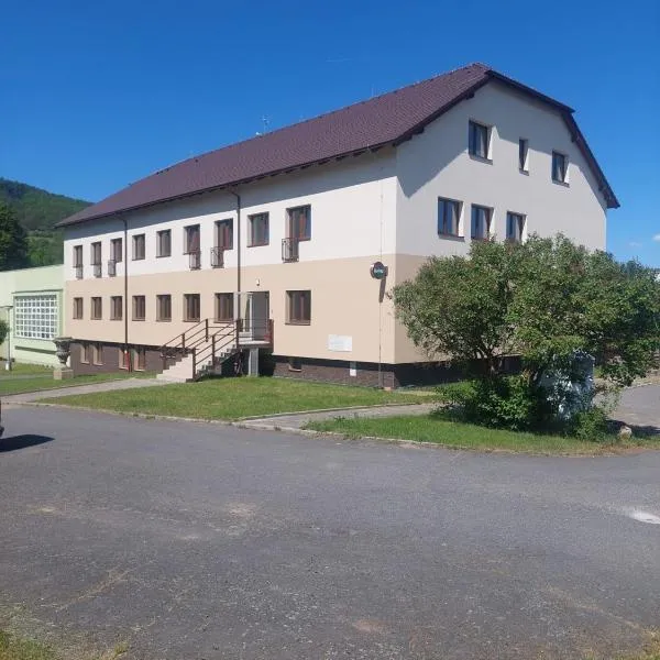 hotel Manětín – hotel w mieście Manětín