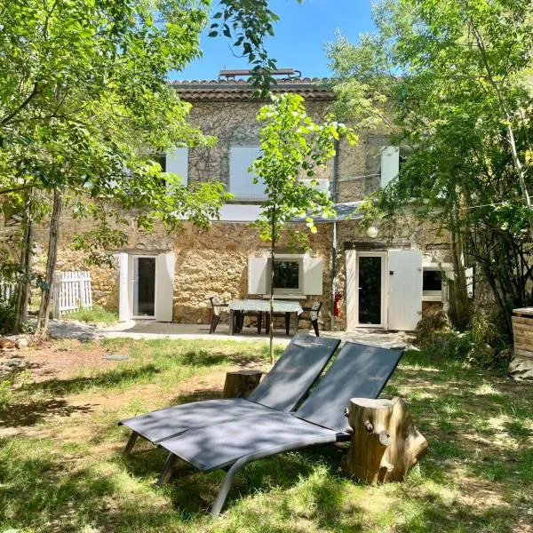 Appartement 2 chambres avec jardin, hotel em Le Thoronet