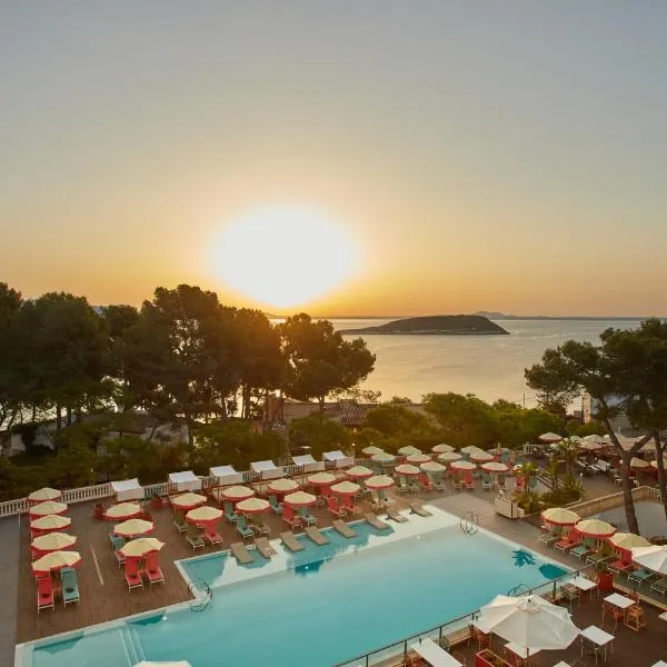 Dreams Calvia Mallorca โรงแรมในมากาลุฟ