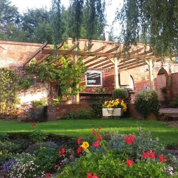 The Garden Studio Woodcombe, hotel v destinaci Minehead