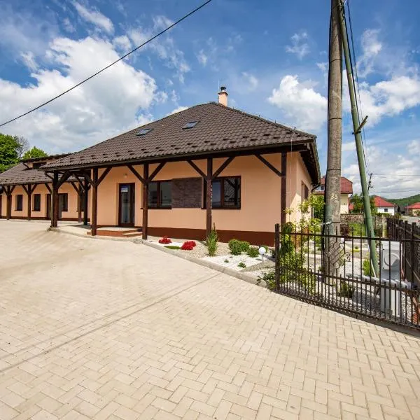 Poloninka, hotel v destinaci Ulič