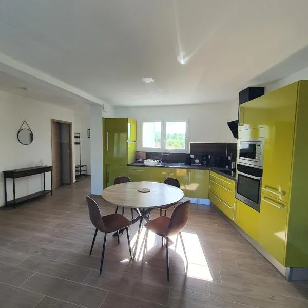 appartement Oliviaaxelle, hotel v destinaci Venzolasca