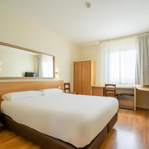 Viesnīca Hotel YIT Ciudad de Elche pilsētā Elče