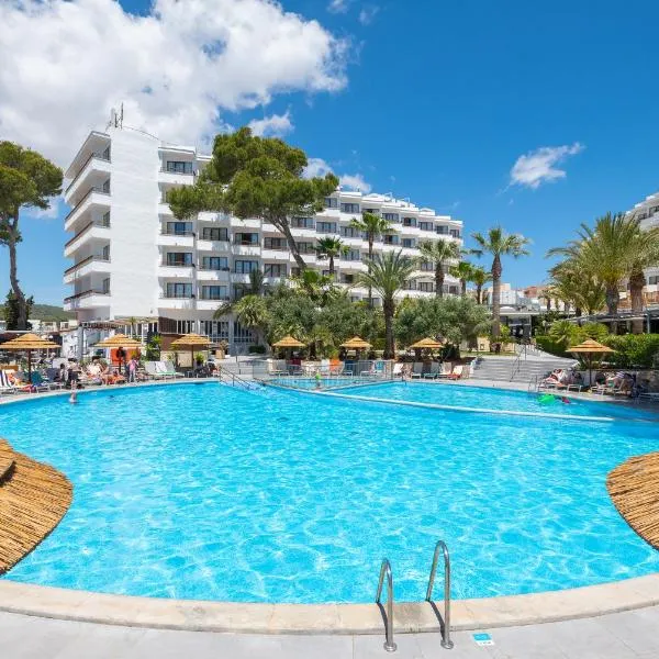 Leonardo Royal Hotel Ibiza Santa Eulalia, hotel v mestu Es Cana