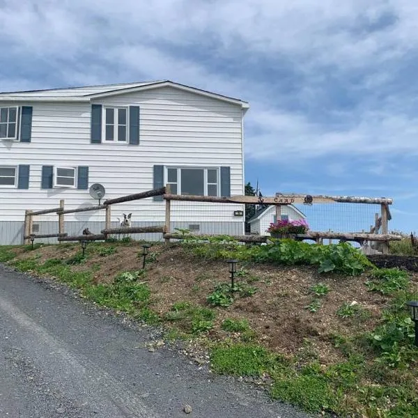 Merritt's Harbour Memories, hotel in Herring Neck