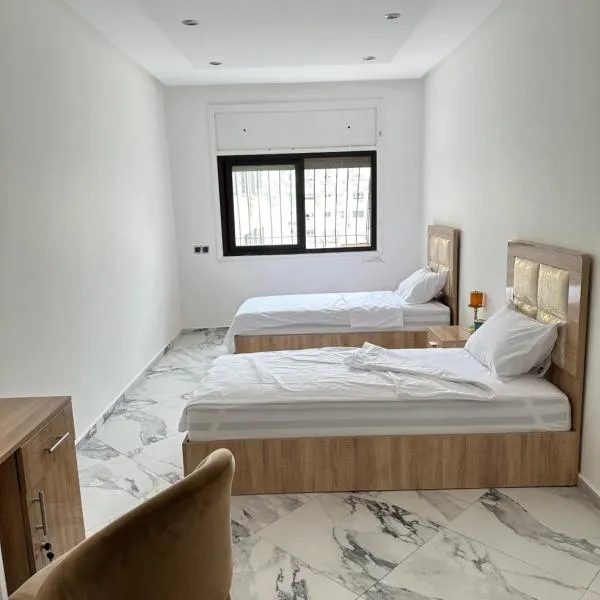 Room in shared apartment AGDAL RABAT, khách sạn ở Rabat