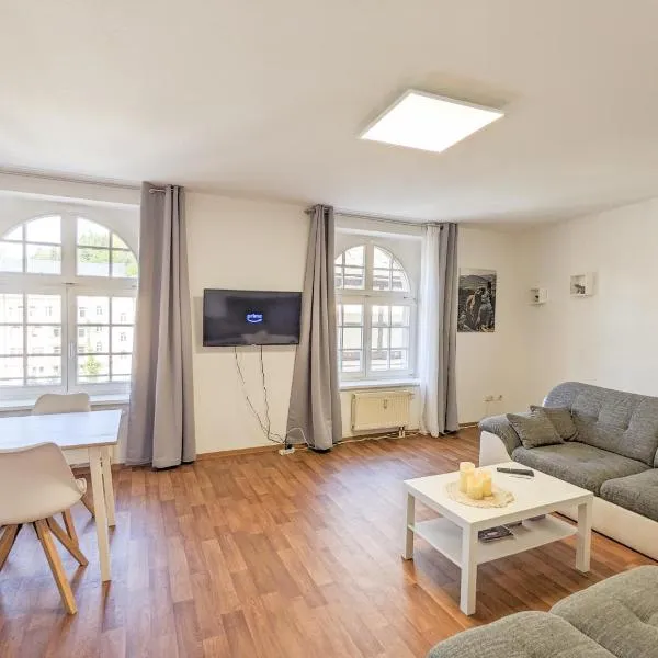 HW1B - Urlaubsmagie Gemeinschaftsgarten mit Pool, Sauna & Terrasse, hotel a Sebnitz