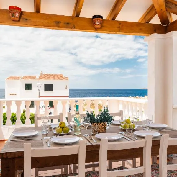 Chalet de lujo Villa Audaz、カラ・ブランカのホテル
