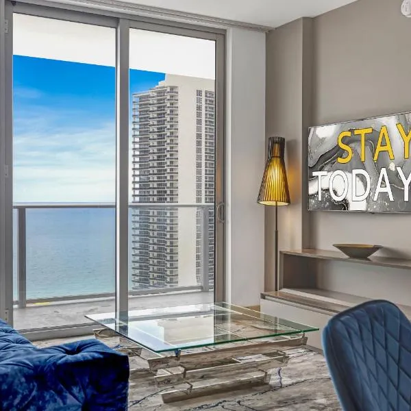 HYDE HOUSE - Luxury Waterfront 2BR 2BA Apartment Suite with direct ocean view, roof top pool, resort amenities、ハリウッドのホテル