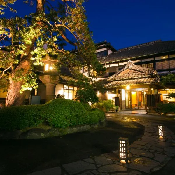 Ryokan Wataya – hotel w mieście Karatsu