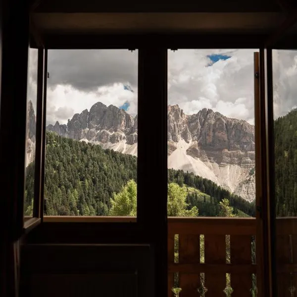 PLOSE Parkhotel & Residence, hotel v destinaci Bressanone