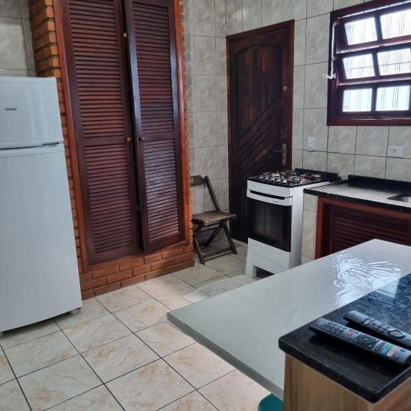 Casa Tranquila Completa a 300 mts da praia - Foto 4
