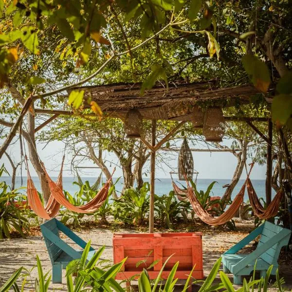 El Hamaquero Hostal EcoNativo, hotel v destinaci Isla Grande