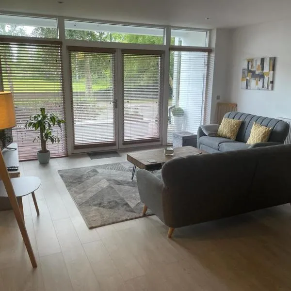 Waterside Athlone Apartment, hôtel à Athlone