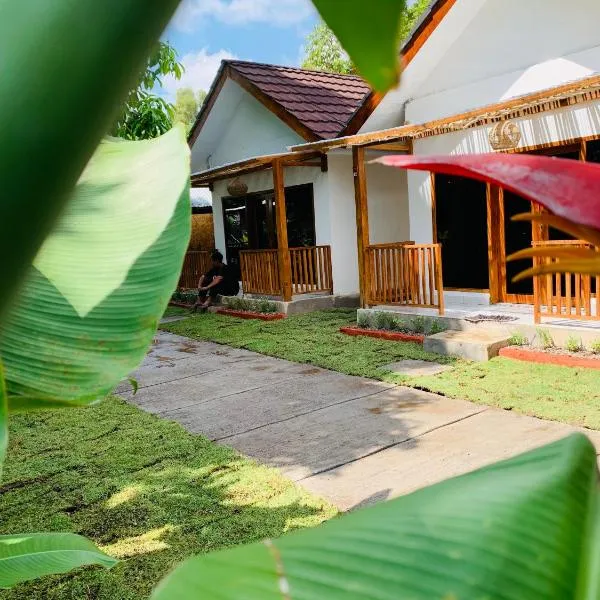 Anjani Larva Cottage - Homestay and Eatery、セナルのホテル