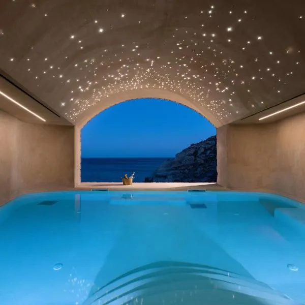 Stone Luxury Suites - Adults Only, hotel v destinácii Archangelos