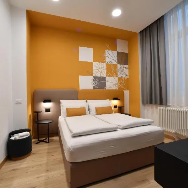 House of Bruno - NO Reception, hotel in Trento