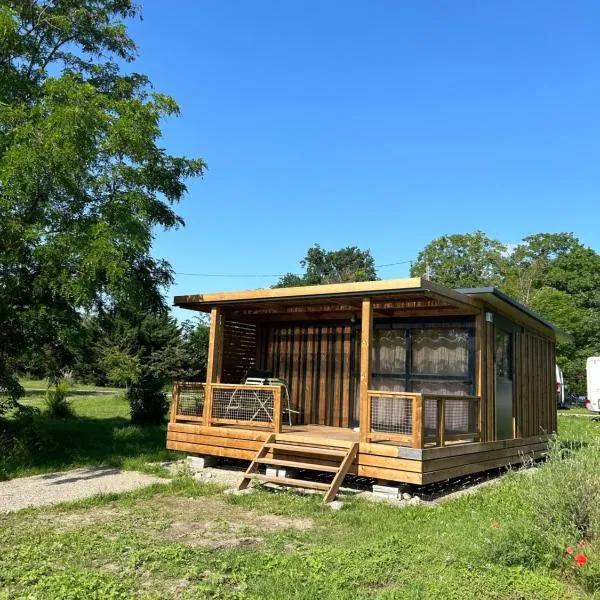 CAMPING ONLYCAMP VAUBAN, hotelli kohteessa Obersaasheim