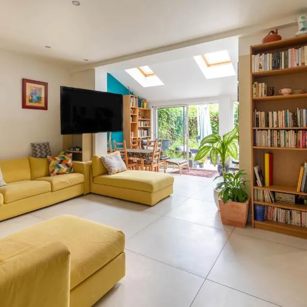 Les Arènes Wi-Fi Climatisation Jardin Netflix 10 mn cœur de ville, hotel v destinaci Béziers