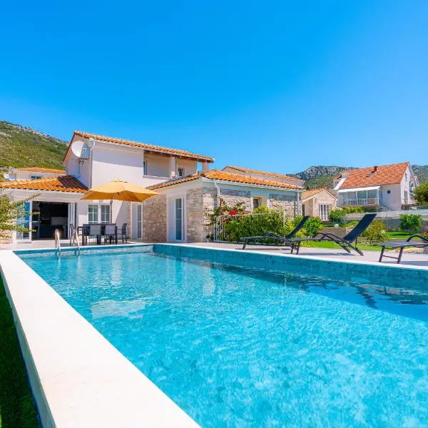 Villa Mirage with Private Heated Pool, hotel in Orebić