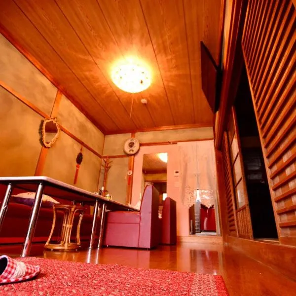 民泊優雅, hotel v destinaci Izumi-Sano