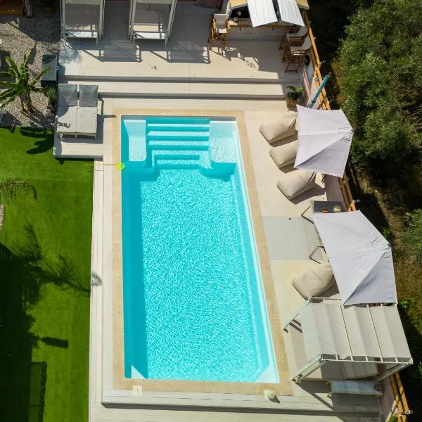 Modular Bungalows With Heated Pool Artemis Greece, hotel v destinaci Artemida