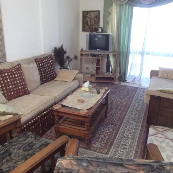 Cosy apartment in AlNakheel beach Alexandria kilo 21 شقه رائعه بشاطىء النخيل الكيلو, hotel v destinaci Alexandria