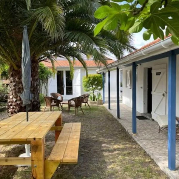 Typique maison de pêcheur – hotel w mieście Le Verdon-sur-Mer